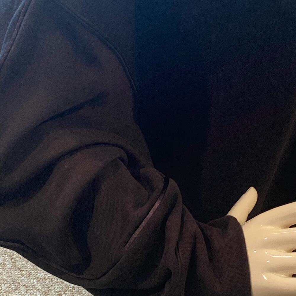 Women’s Nike Air Black Hoodie - - Picture 3 of 10